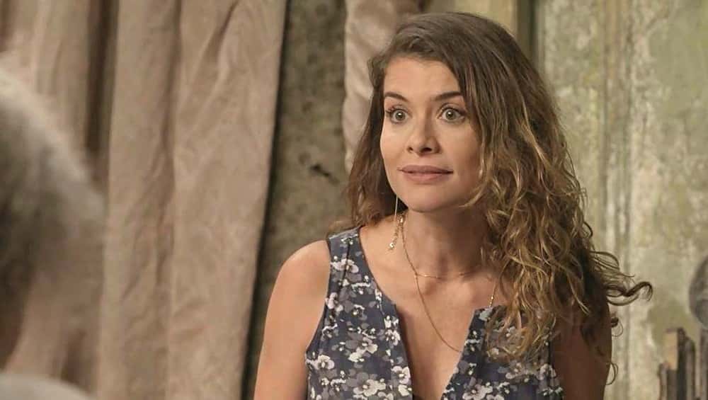 Isabel em Espelho da Vida (Foto: Reprodução/Globo)