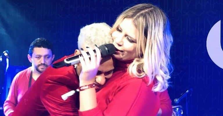 http://tvfoco.uai.com.br/wp-content/uploads/2015/05/Daniela-Mercury.jpg