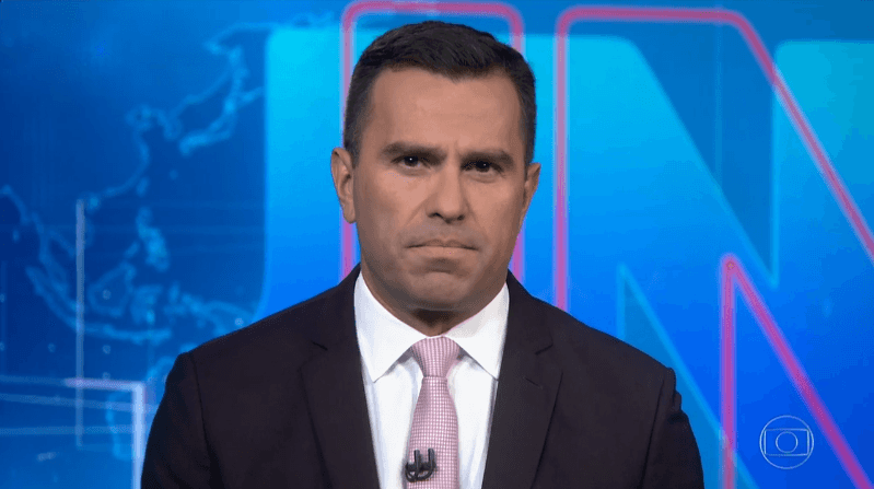 Rodrigo Bocardi no Jornal Nacional; apontado como substituto de William Bonner, apresentador negou proposta da CNN Brasil (Foto: Reprodução/Globo)