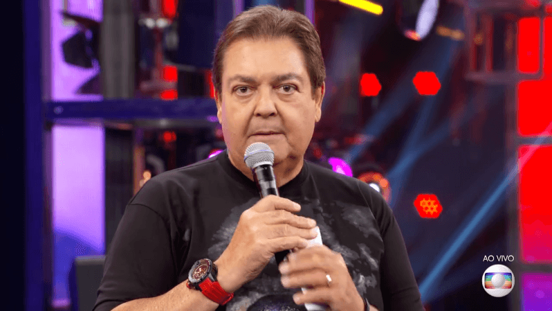 O apresentador Fausto Silva no comando do Domingão do Faustão (Foto: Reprodução/Globo)
