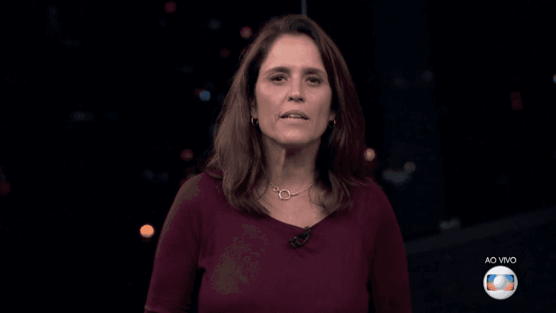A apresentadora Ana Luíza Guimarães no comando do RJ2 (Foto: Reprodução/Globo)