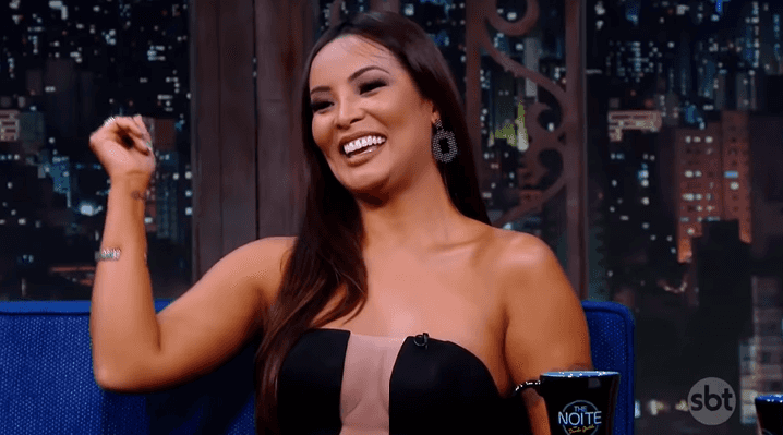 Carol Nakamura já foi assistente de palco do Domingão do Faustão. (Foto: Reprodução)