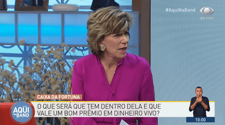 Silvia Poppovic na estreia do programa Aqui na Band. (Foto: Reprodução)