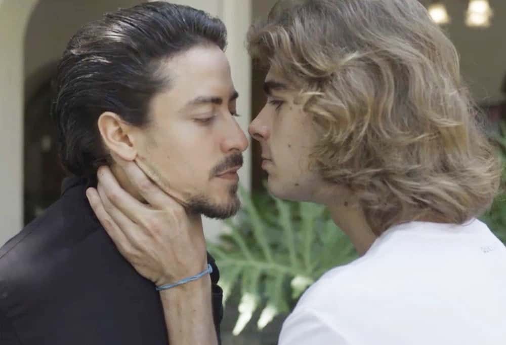 João (Rafael Vitti) ficará furioso com Jerônimo (Jesuíta Barbosa) e tentará enforcá-lo em Verão 90 (Foto: Reprodução/Gshow)