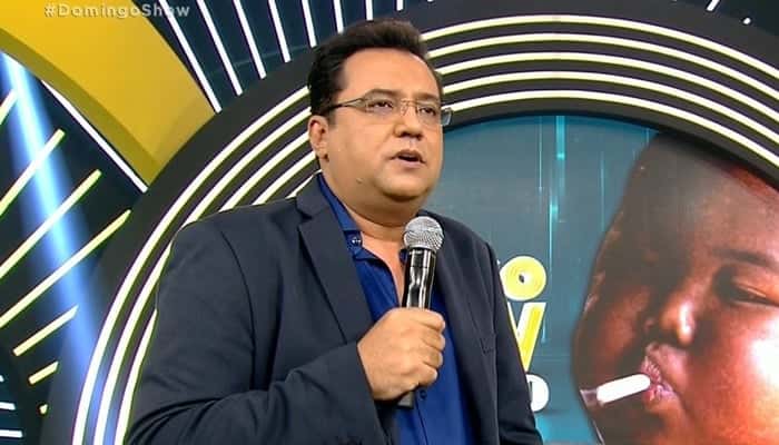 Geraldo Luis no comando do Domingo Show, que sairá do ar (Foto: Reprodução/Record)