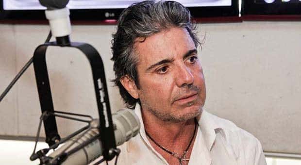 O apresentador João Kléber surpreendeu ao falar sobre a sua orientação sexual Foto: Divulgação)