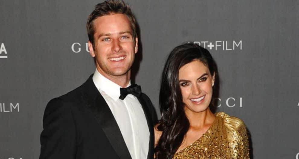 Ator Armie Hammer e sua esposa Elizabeth Chambers criaram uma verdadeira polêmica com vídeo no Instagram (Foto: Reprodução)