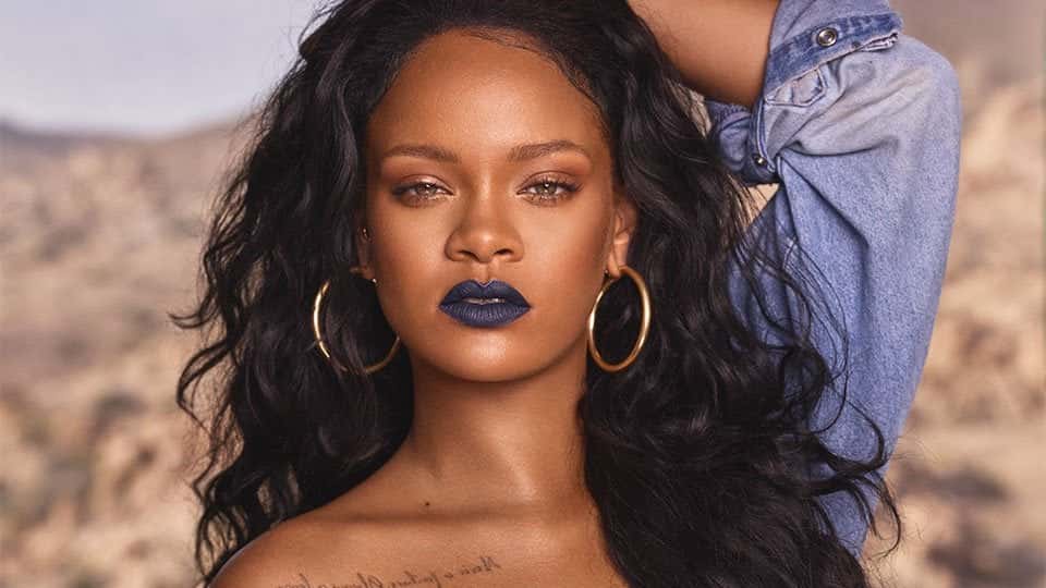 A cantora Rihanna patrocinou evento LGBTQ+ (Foto: Reprodução)