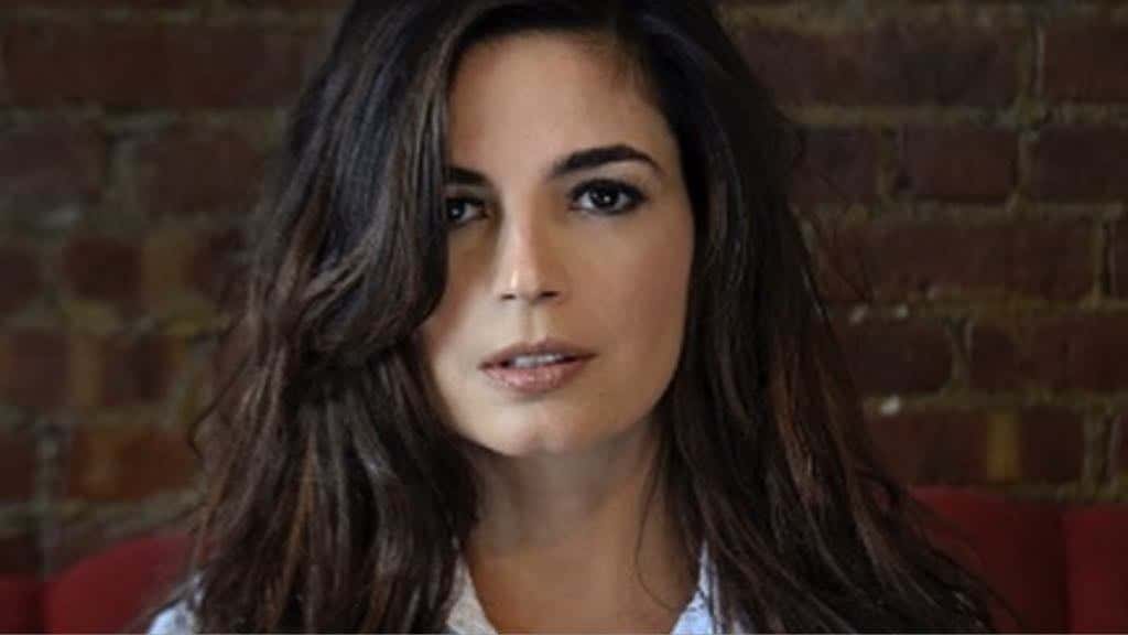Emanuelle Araújo em "Órfãos da Terra". (Foto: Reprodução / Globo)