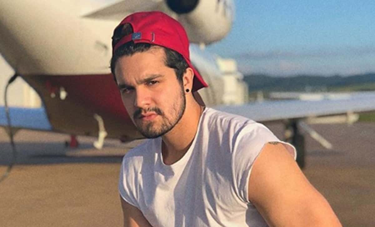 Luan Santana preferiu ir pescar e desfalcou o Prêmio Multishow (Foto: Reprodução/ Instagram)