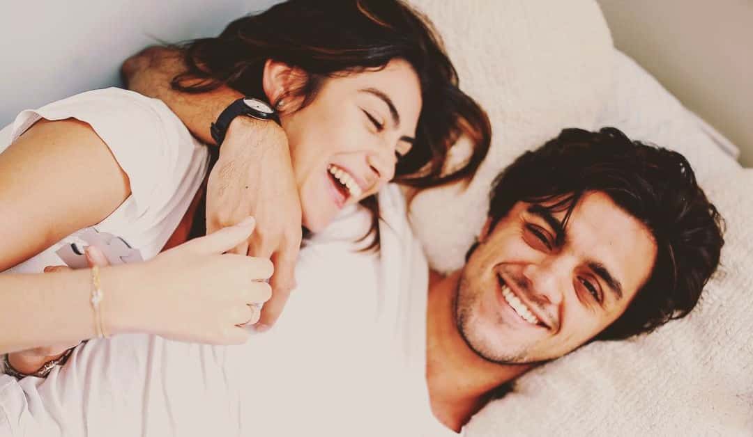 Felipe Simas e Mariana Uhlmann (Foto: Reprodução/Instagram)