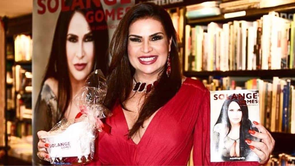 A modelo e ex-banheira do Gugu, Solange Gomes (Imagem Instagram)