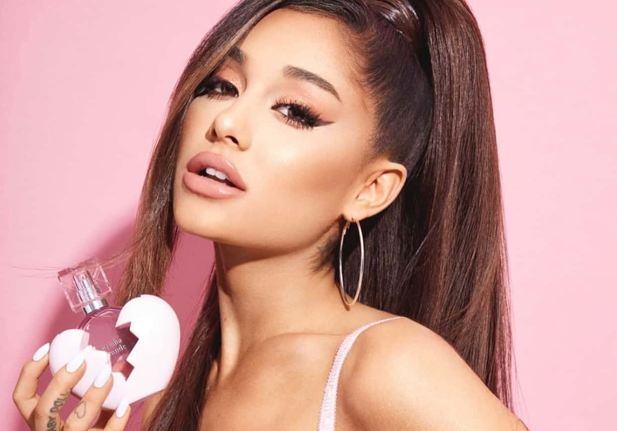 Ariana Grande lança novo álbum e fãs reagem com muitos comentários na web (Foto: Reprodução)