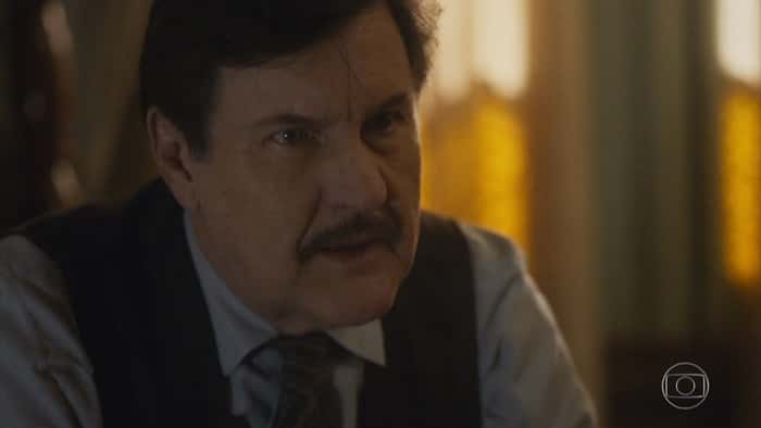 Antonio Calloni (Júlio) em cena de Éramos Seis, que seguirá com briga familiar na segunda fase (Foto: Reprodução/Globo)