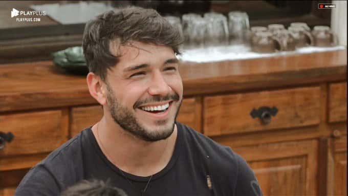 Lucas Viana virou o protagonista de A Fazenda (Reprodução/PlayPlus)