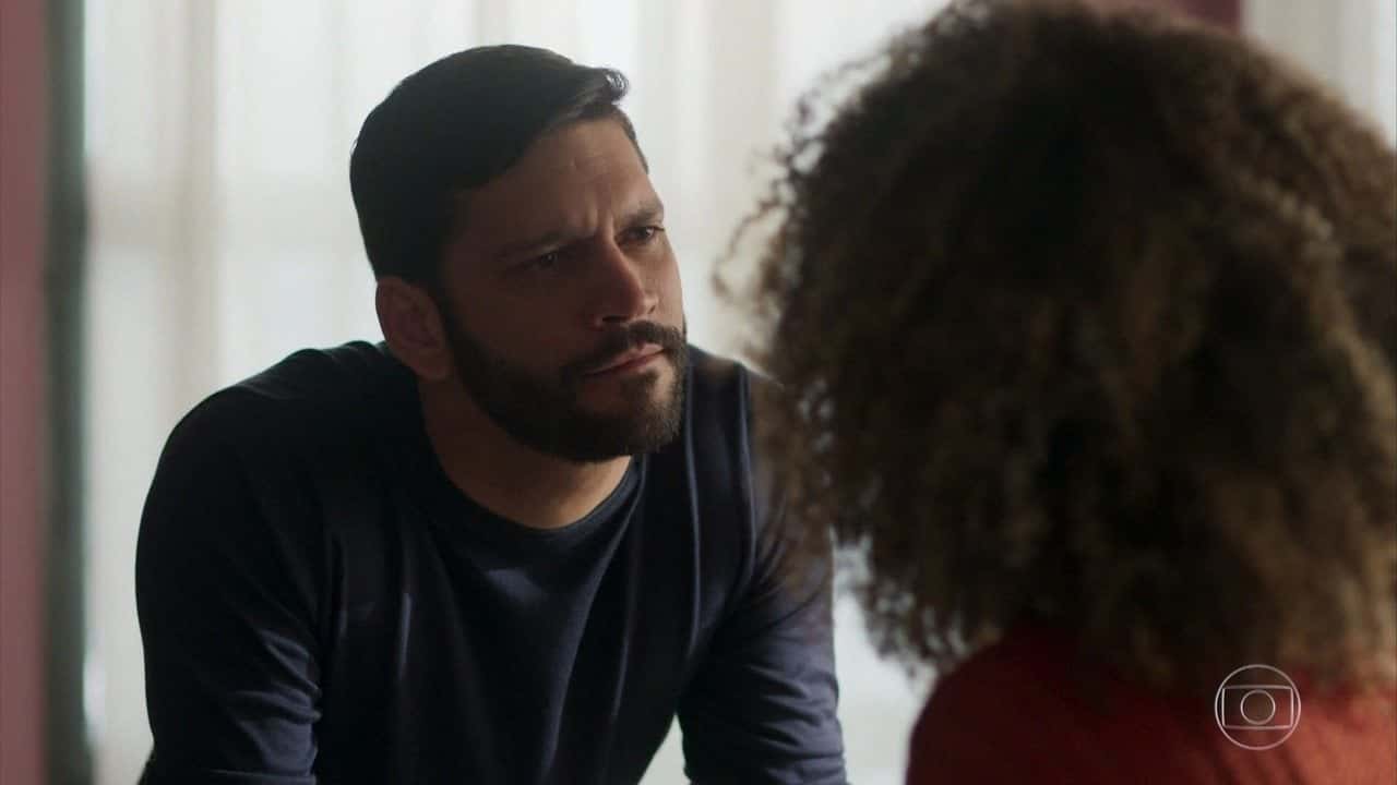Diogo em cena de Bom Sucesso (Foto: Reprodução/Globo)