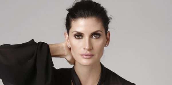 A modelo e apresentadora do Esquadrão da Moda do SBT, Isa Fiorentino (Imagem: Divulgação)