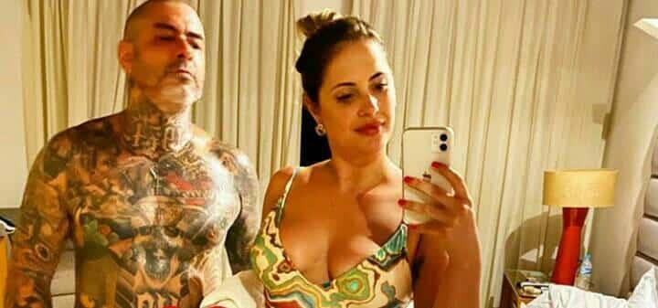 Fogaça posa ao lado da esposa e recebe comentário inusitado de famoso (Foto:Reprodução/Instagram)