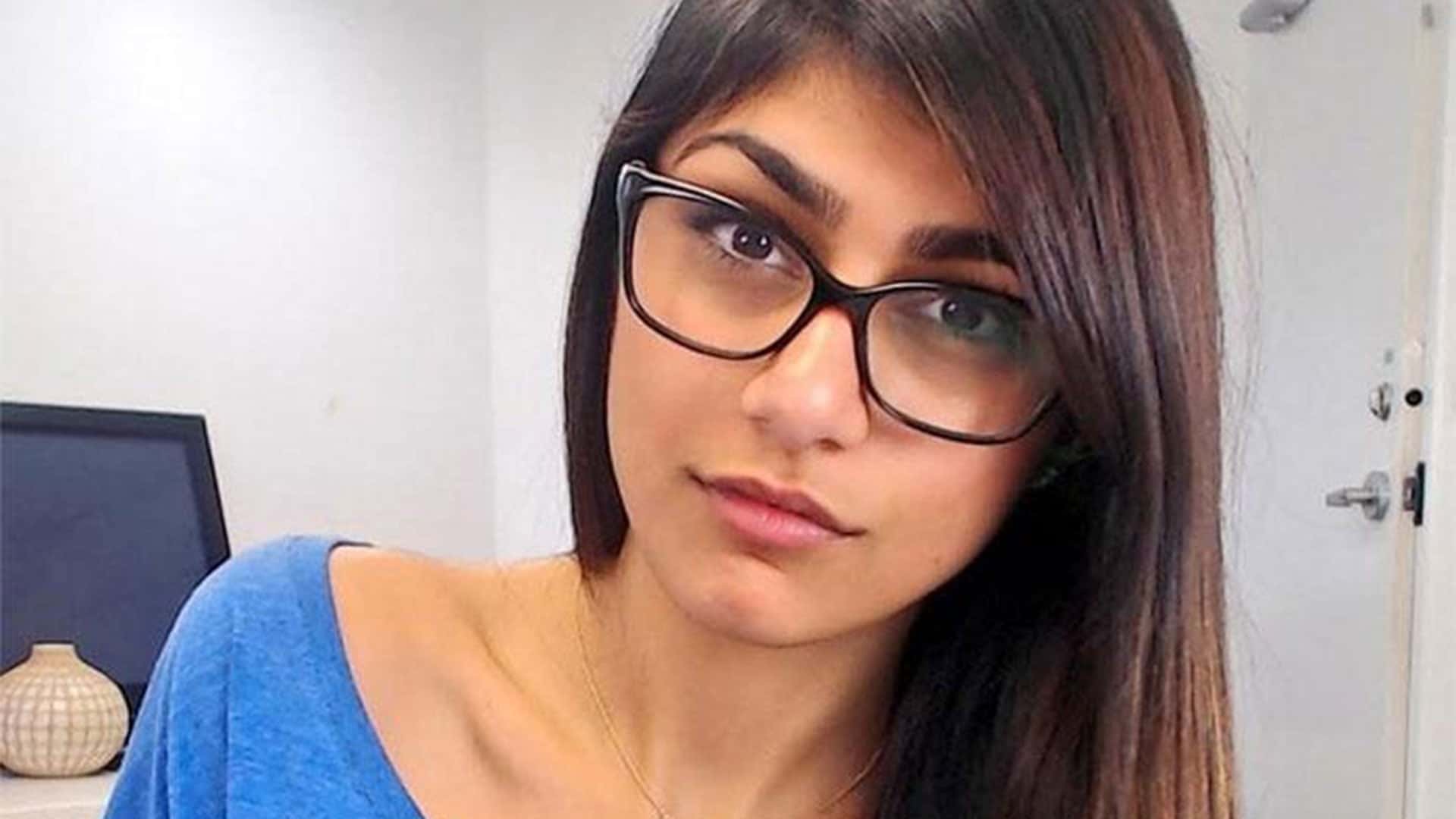 Mia Khalifa compartilha vídeo com seu vestido de casamento e web pira (Foto: Reprodução)