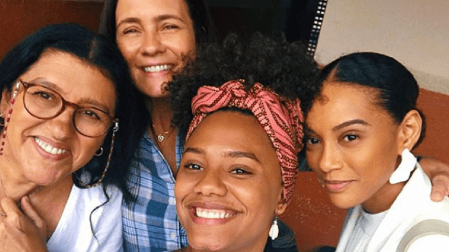 Regina Casé, Adriana Esteves, Jéssica Ellen e Taís Araújo, as atrizes de Amor de Mãe (Imagem: Instagram)