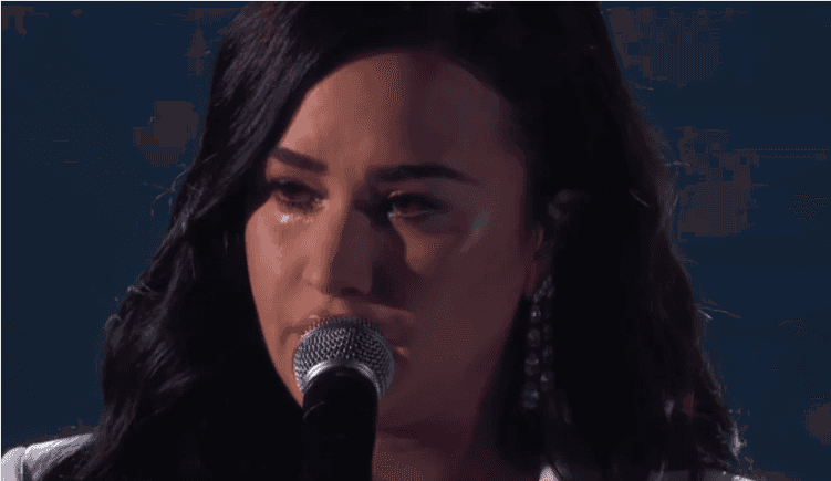 Demi Lovato chorou durante apresentação de Anyone no Grammy 2020 (Foto: Reprodução)
