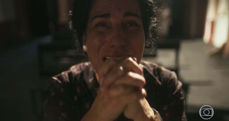Glória Pires agitou as redes sociais ao fazer cena icônica com a personagem Lola da novela das seis