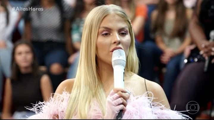 Cantora falou sobre o que pensa de ser taxada como esposa de Whindersson Nunes (Foto: Reprodução/ Globo)
