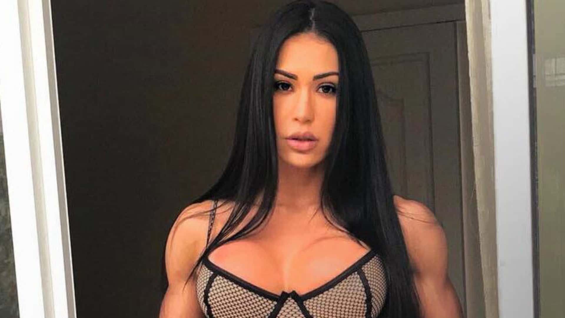 A musa fitness Gracyanne Barbosa decidiu parar de visitar temporariamente a academia por causa da pandemia do coronavírus (Foto: Reprodução / Instagram)