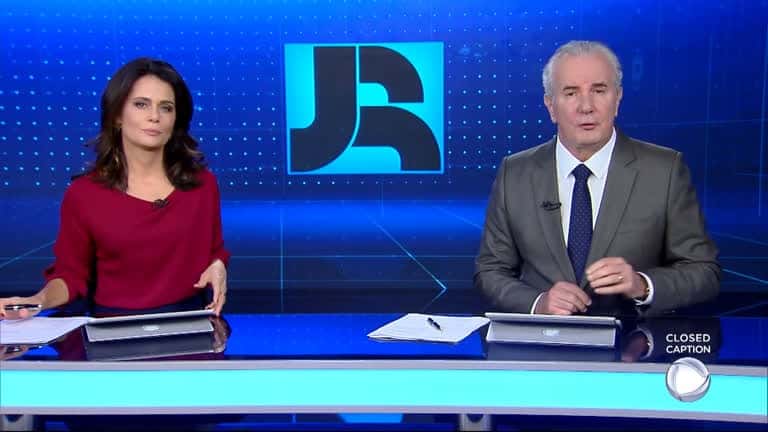 Adriana Araújo e Celso Freitas no Jornal da Record (Foto: Reprodução/Record)