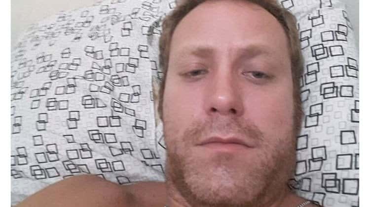 Sergio Hondjakoff faz vídeo convidando gatinhas para ficar de quarentena com ele (Imagem: Instagram)