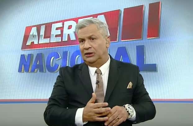 O apresentador Sikêra Junior prometeu expor a turma da "lacração" em seu programa (Foto: Reprodução / RedeTV!)