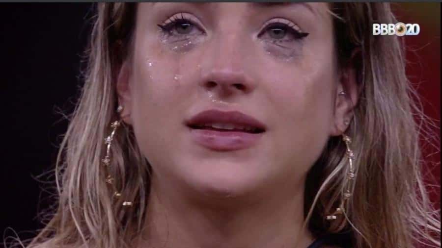 Gabi Martins chorando dentro da casa do BBB20 (Foto: reprodução/Globo)