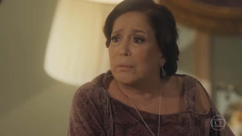 Emília (Susana Vieira) vai se redimir na reta final da novela Éramos Seis (Foto: Reprodução/Globo)