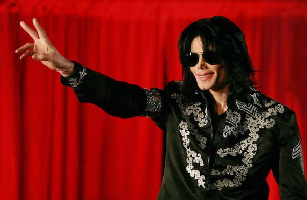 O astro Michael Jackson durante o anúncio do que seria sua última turnê - Foto: Divulgação