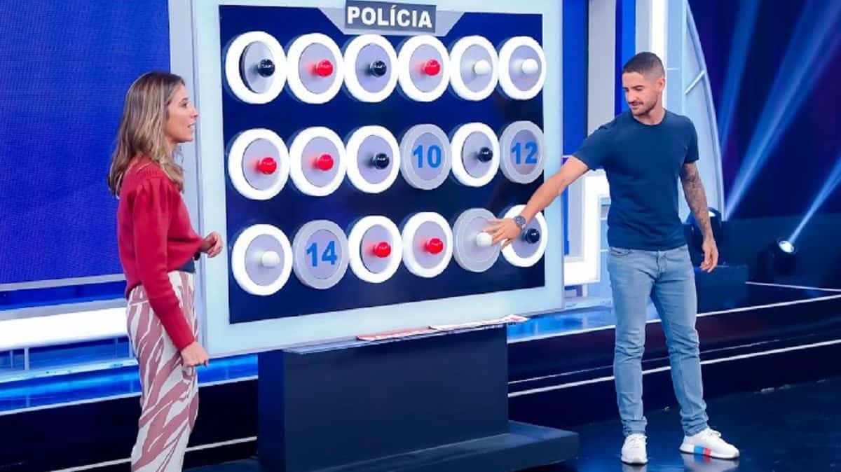 Rebeca Abravanel transformou o Roda a Roda, que teve até participação de Alexandre Pato (Foto: Reprodução/SBT)