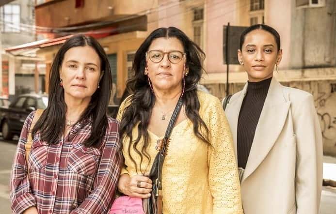 Protagonistas de Amor de Mãe; Globo tem plano para retomar gravações de novelas (Foto: Globo/João Cotta)