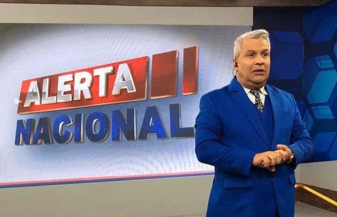 O apresentador Sikêra Jr está doendo e foi afastado do comando do Alerta Nacional (Foto: Reprodução)