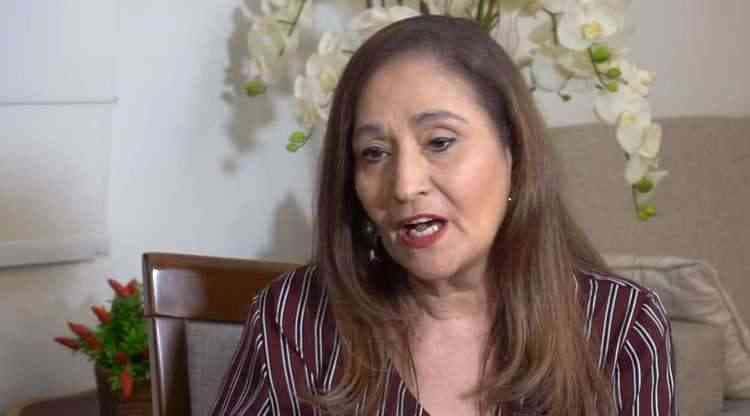 A apresentadora Sonia Abrão entrou para os assuntos mais comentados do Twitter e celebrou em seu programa (Foto: Reprodução)