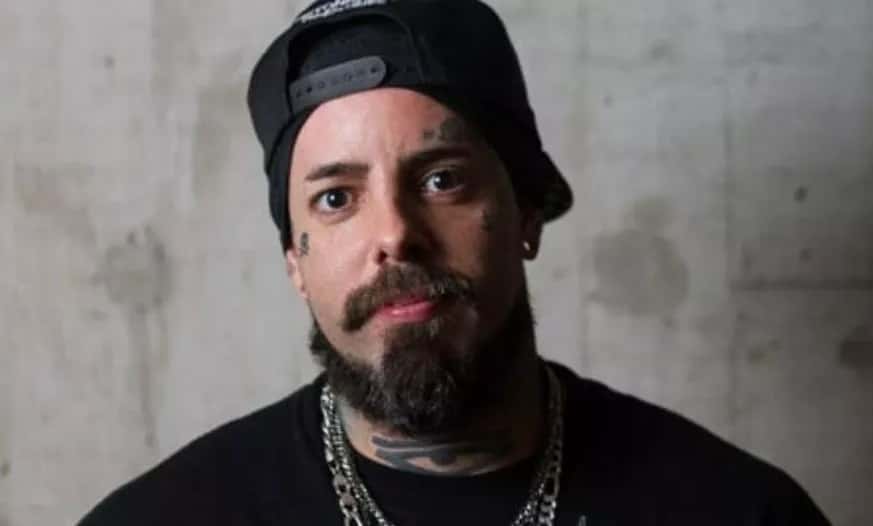 Tico Santa Cruz se abriu ao falar sobre sua sexualidade (Foto: Reprodução)