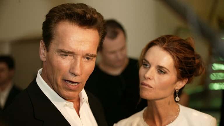 Ex de Schwarzenegger abre o jogo, revela atração por Brad Pitt e Leonard DiCaprio e incendeia a web (Foto: Reprodução)
