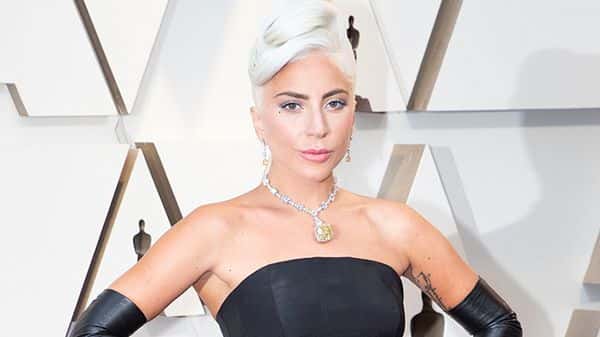 Agora, Lady Gaga continua trabalhando na organizando do festival One World: Together at Home, que vai ser transmitido pela televisão durante a quarentena devido a pandemia do coronavírus.
