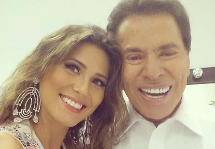 A musa Lívia Andrade e o patrão, Silvio Santos, dono do SBT (Foto: Reprodução)