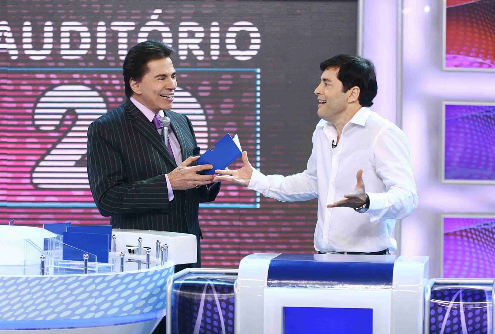Silvio Santos e Tiago Santiago no programa do SBT - Foto: Reprodução