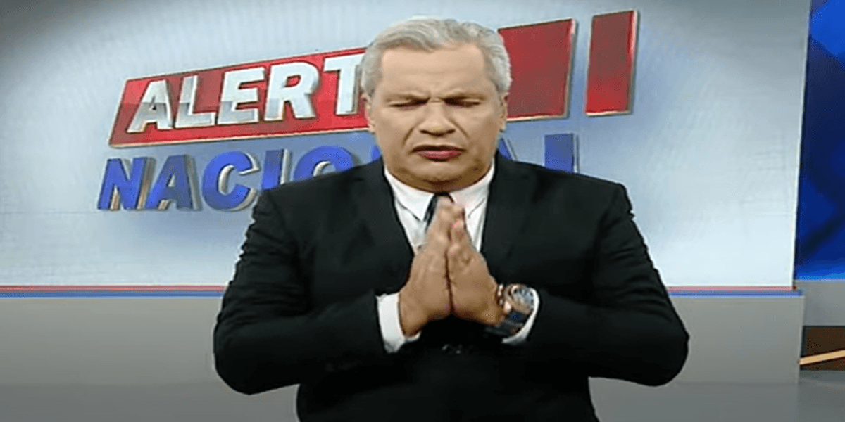 Sikêra Jr no comando do Alerta Nacional (Foto: Reprodução / RedeTV!)