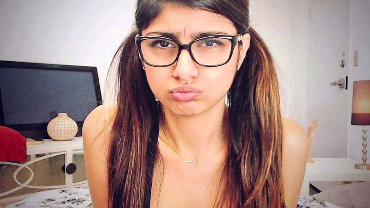 Mia Khalifa assustou fãs ao ter morte declarada no Facebook (Foto: Reprodução)