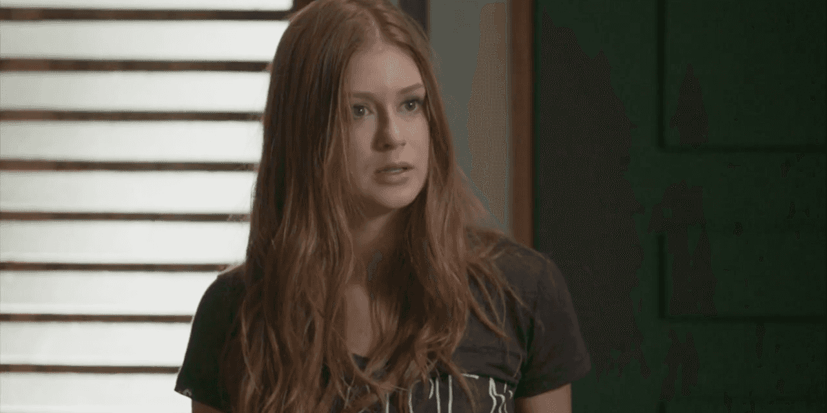 Eliza (Marina Ruy Barbosa) em cena de Totalmente Demais; modelo sofrerá nas mãos de Carolina (Juliana Paes) (Foto: Reprodução/Globo)