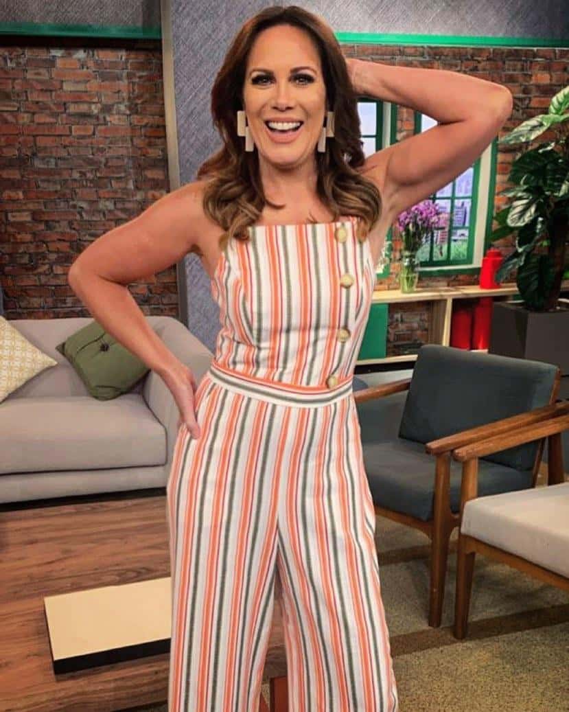 Regina Volpato apresentadora do "Mulheres" (Foto Reprodução)
