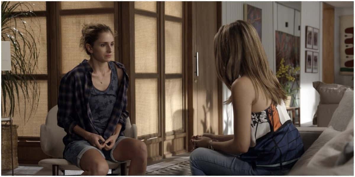 Ivana se revolta com beijo de Claudio e desabafa com amiga - Foto: Reprodução
