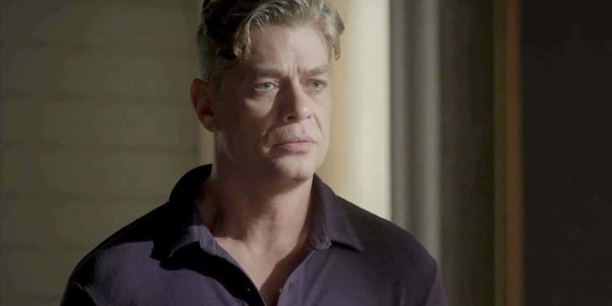 Arthur (Fábio Assunção) ficará arrasado com flagra em Totalmente Demais (Foto: Reprodução/Globo)
