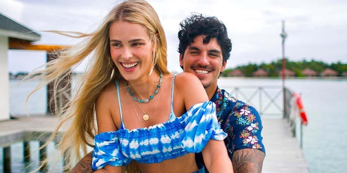 Gabriel Medina e Yasmin Brunet são casados (Foto: Reprodução/Alex Postigo)